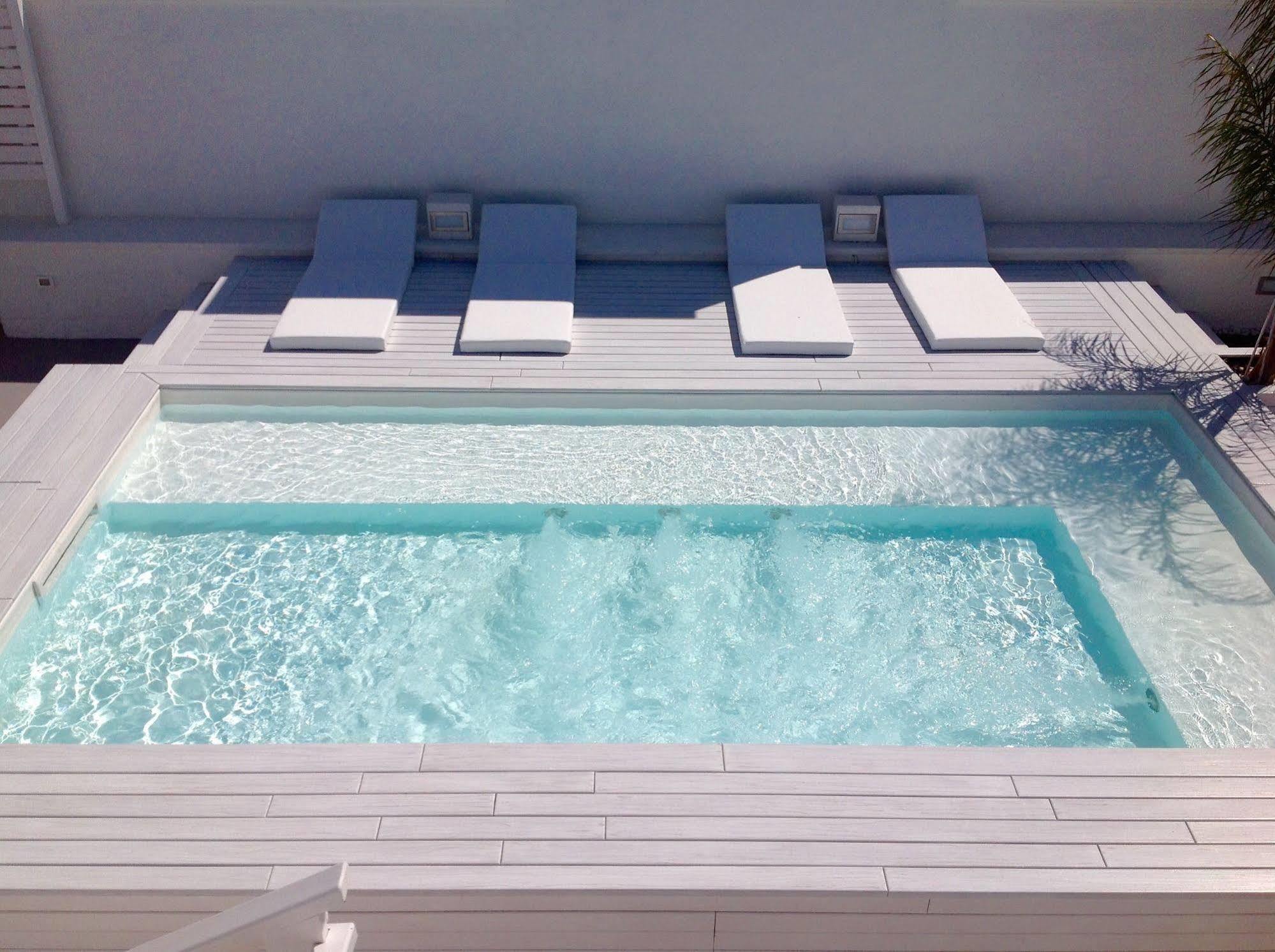 モノーポリ Playa Del Mar - Adults Only Bed & Breakfast エクステリア 写真